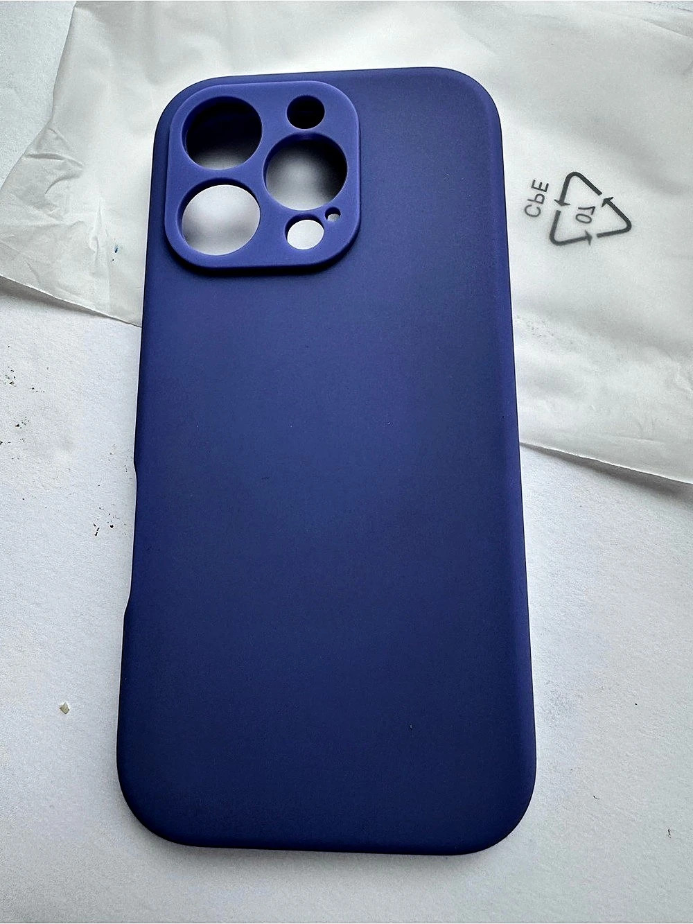 OTOFLY Silicone Case with MagSafe for iPhone Purple